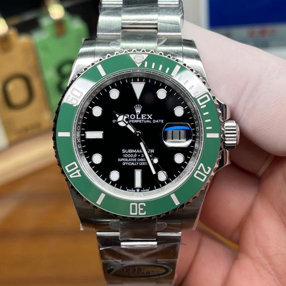 分C 41綠鬼  勞力士潛航者型系列m126610lv  新款綠水鬼腕表